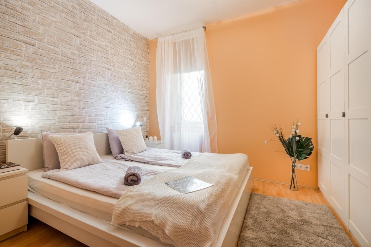 Central Premier Apartment Budapest Exterior photo